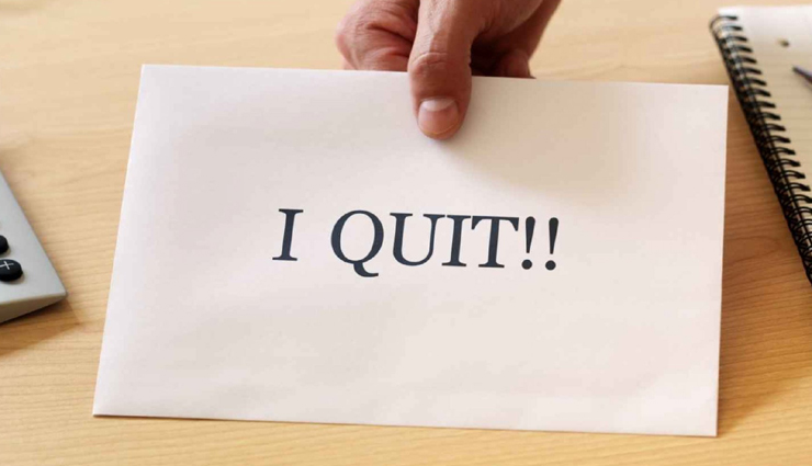 क्रिसमस पर शख्स को नहीं मिली छुट्टी तो नौकरी को कह दिया अलविदा, मालिक लगाता रहा गुहार!