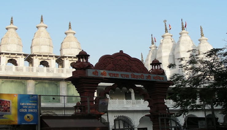 iskcon,beautiful iskcon temples to visit in india,iskcon temples in india,india travel,india tourism,tourist places in india,holidays,travel guide