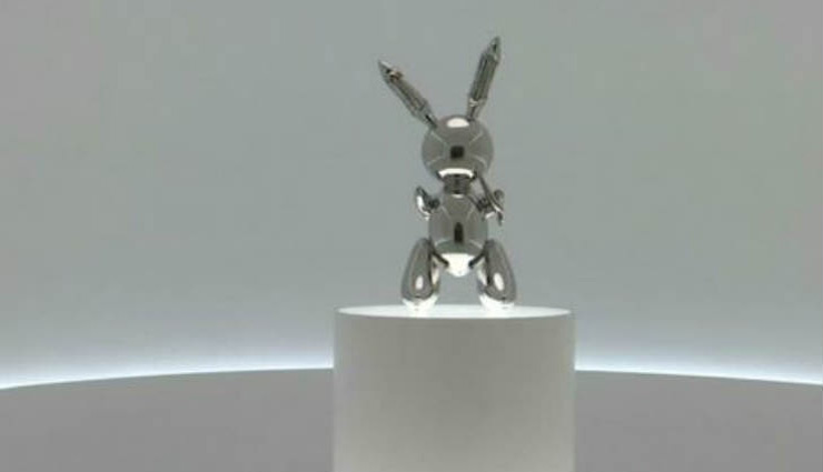 अमेरिका: 640 करोड़ रुपए में बिका उड़ता खरगोश, किसी जीवित कलाकार की सबसे महंगी कलाकृति 