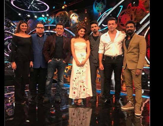 बिग बॉस 11: 'रेस 3' का प्रमोशन पूरी टीम बिग बॉस के घर में