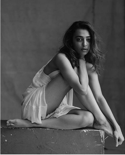 radhika apte,radhika apte in bikini,radhika apte hot pic,entertainment news