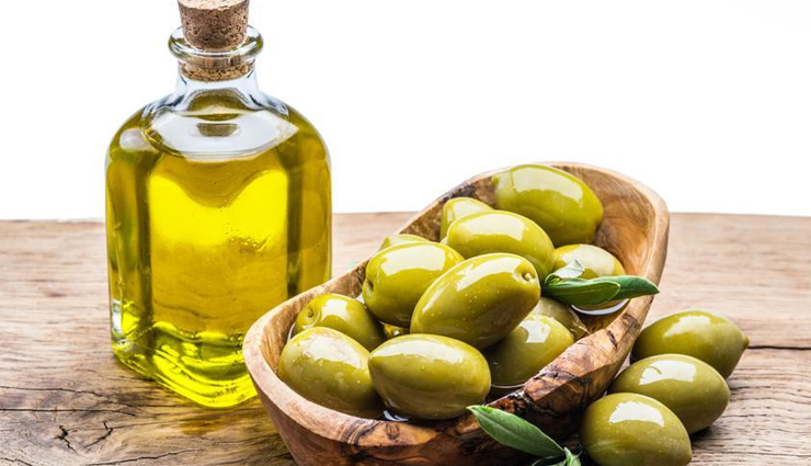 turmeric,honey,Olive Oil,orange juice,milk,besan,cucumber,papaya,aloe vera,glowing and radiant skin at home,skin care tips,beauty tips