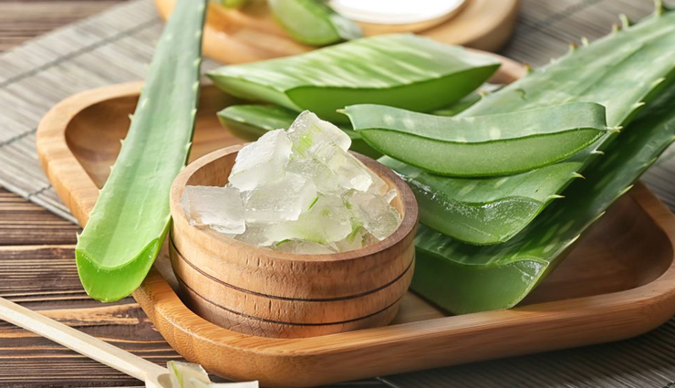 turmeric,honey,Olive Oil,orange juice,milk,besan,cucumber,papaya,aloe vera,glowing and radiant skin at home,skin care tips,beauty tips