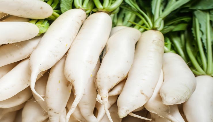 सेहत के लिए मूली है कई तरह से फायदेमंद, जाने अभी