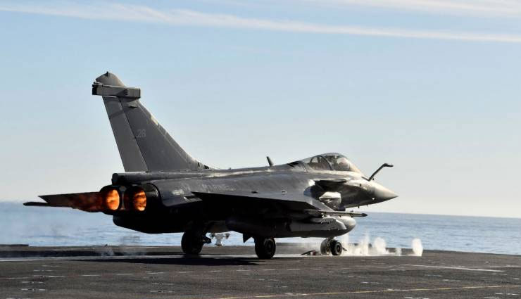 सरकार ने कहा, रक्षा मंत्रालय से चोरी हुए राफेल के दस्तावेज, कोर्ट ने पूछा- आप क्या कार्रवाई कर रहे हैं 