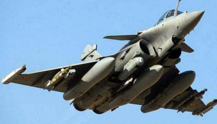 rajnath singh,rajnath singh france visit,rafale fighter jets,rafale deal,rajnath singh in france,shastra poojan,rajnath singh news,rafale deal news,news,news in hindi