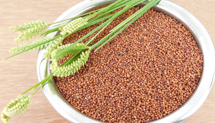 ragi uttapam,ragi uttapam recipe,breakfast recipe,ragi uttapam breakfast recipe,hindi recipe