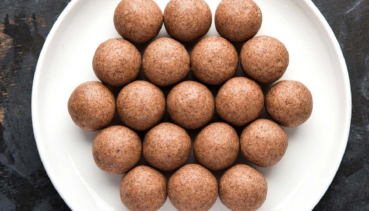 तंदुरुस्ती के लिए शानदार रहते हैं रागी के लड्डू, दूसरे लड्डुओं से अलग होता है इसका जायका #Recipe 