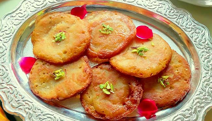 रागी मालपुआ : इस मिठाई ने अपने अलग स्वाद के चलते बनाई है लोगों के दिलों में खास पहचान #Recipe ragi malpua,ragi malpua ingredients,ragi malpua recipe,ragi malpua sweet dish,ragi malpua festival,ragi malpua special,ragi malpua tasty,ragi malpua delicious