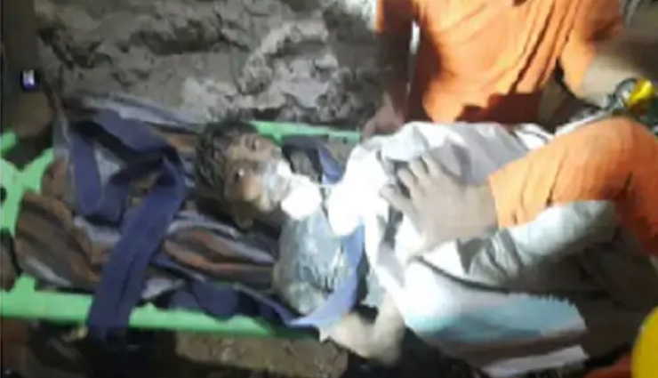 छत्तीसगढ़ : 106 घंटे चला बोरवेल रेस्क्यू ऑपरेशन, 60 फीट नीचे फंसे राहुल को सुरक्षित निकाला गया बाहर