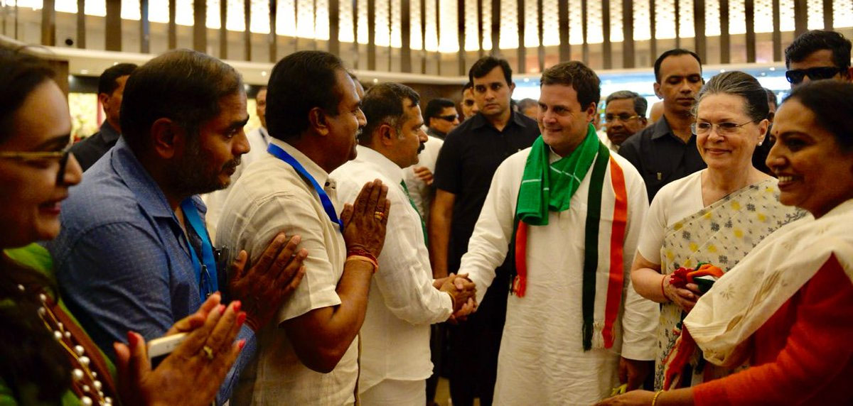 hd kumaraswamy,karnataka,chief minster,arvind kejriwal,andhra pradesh cm chandrababu naidu,sitaram yechury,oath ceremony