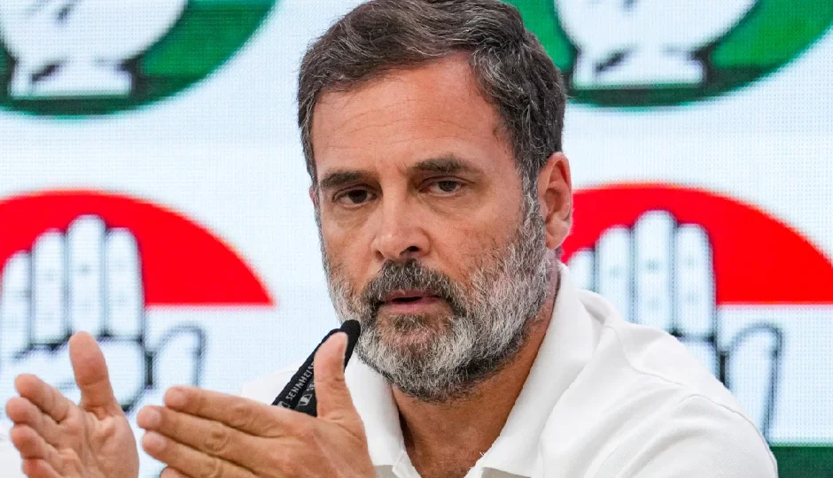 राहुल गांधी की मलेशिया यात्रा पर बहस, उपराष्ट्रपति शपथग्रहण में अनुपस्थिति से भड़की भाजपा