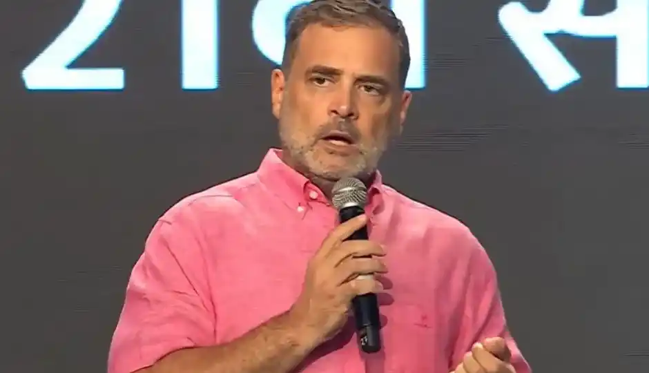 प्रयागराज में युवाओं के बीच राहुल गांधी, बोले- ‘दर्द, डेटा और दौलत’ समझना जरूरी