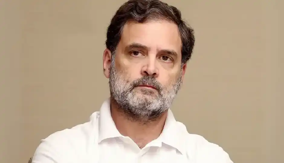 लालकिले के स्वतंत्रता दिवस समारोह में राहुल गांधी की गैरमौजूदगी पर सियासत तेज, बीजेपी ने उठाए सवाल