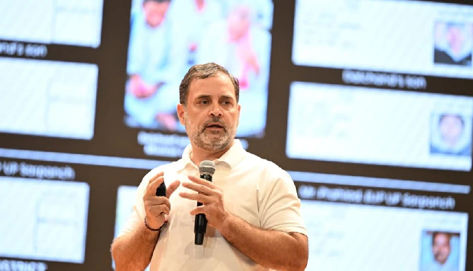 ‘EVM पर भरोसा कायम’, कर्नाटक सरकार के सर्वे में 83% लोगों ने जताया विश्वास, BJP ने राहुल गांधी पर साधा निशाना