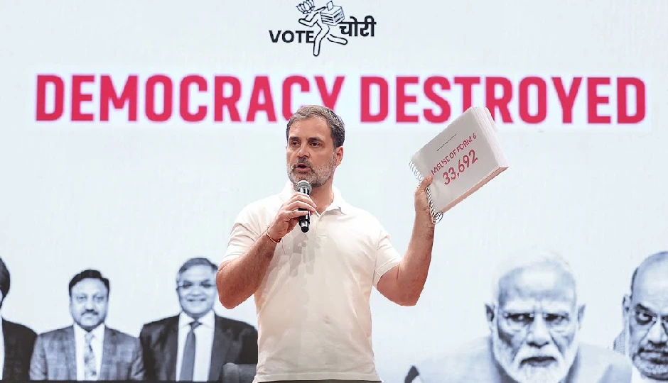 राहुल गांधी को चुनाव आयोग की चुनौती, या तो कागज पर साइन करो या देश से माफी मांगो