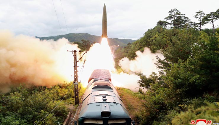 नॉर्थ कोरिया ने बढ़ाई अमेरिका समेत कई देशों की चिंता, पहली बार लॉन्च की ट्रेन से बैलिस्टिक मिसाइल