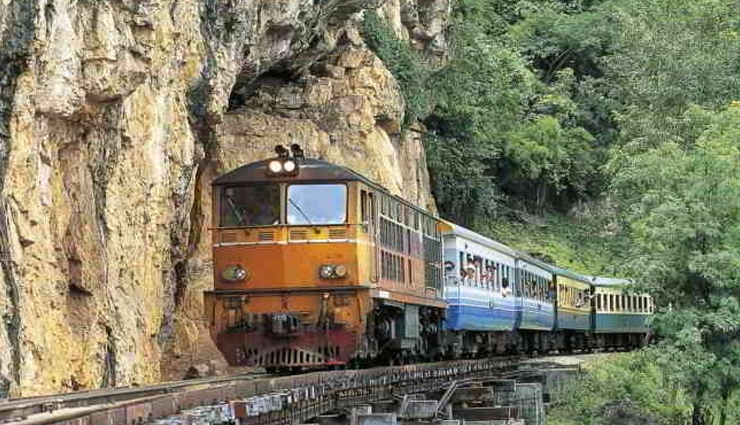6 Most Dangerous Train Routes To Experience Around The World