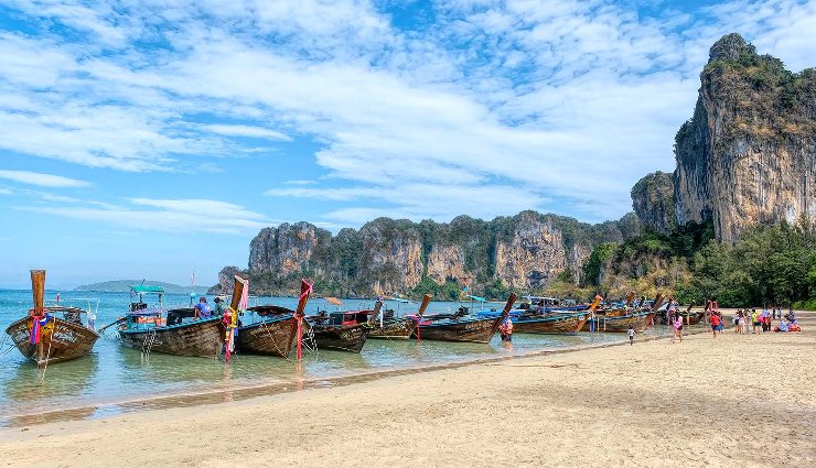 thailand beaches,beautiful beaches in thailand,top beaches in thailand,tropical paradise,andaman sea,gulf of thailand,beach destinations,railay beach,patong beach,nai harn beach,thong nai pan noi,white sand beach,laem tong beach,pattaya beach,haad rin,maya beach,kata beach,water activities,beach parties,travel to thailand