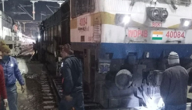 जयपुर : बेपटरी हुआ ट्रेन का इंजन और डिब्बा, कोई जनहानि नहीं, 3 घंटे की देरी से चली कुछ ट्रेन