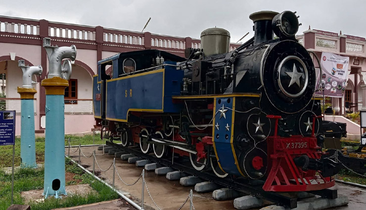 tourist attractions in trichy,best places to visit in trichy,rockfort temple trichy,srirangam temple trichy,jambukeshwar temple trichy,puliyancholai waterfalls,kallanai dam trichy,viralimalai murugan temple,railway museum trichy,st joseph’s church trichy,agaya gangai waterfalls,vekkali amman temple trichy,trichy sightseeing,trichy travel guide,things to do in trichy