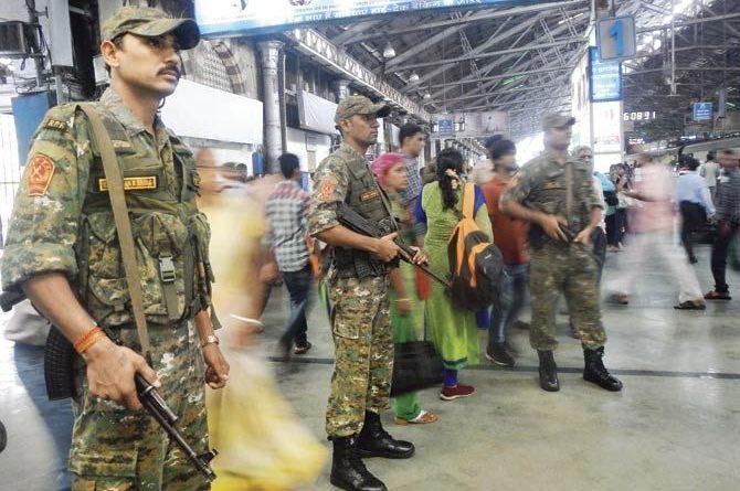 railway protection force,railway protection force hires over 10500 jawans,hiring jawan,biggest recruitment drive,news