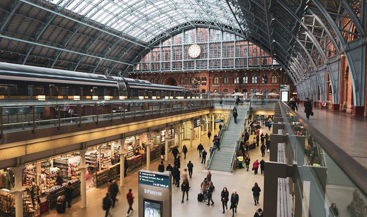 this railway station is known all over the world for its beauty one wants to take selfie here,holiday,travel,tourism