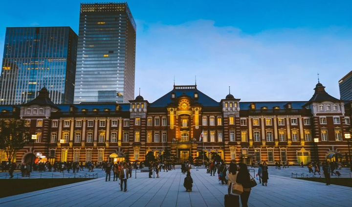 this railway station is known all over the world for its beauty one wants to take selfie here,holiday,travel,tourism