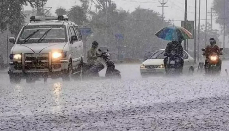 IMD ने सभी पूर्वोत्तर राज्यों के लिए जारी किया रेड अलर्ट, असम, अरुणाचल प्रदेश में बाढ़ ने मचाई तबाही