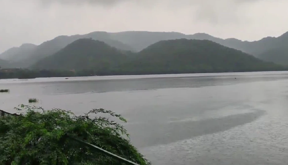 पूर्वी राजस्थान के 5 जिलों में बारिश का अलर्ट, सीएम करेंगे बाढ़ प्रभावित क्षेत्रों का हवाई दौरा, IMD का ताजा अपडेट