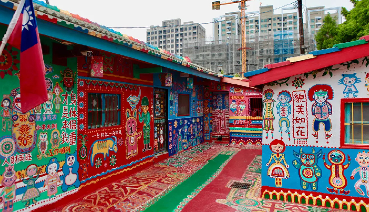 taiwan vacation attractions,taipei 101 observation deck,beitou hot springs,rainbow village nantun,taroko gorge hiking trails,sun moon lake leisure activities,yandmingshan national park,xinshe sea of flowers taichung,lin family mansion and garden,zushi temple architecture,wusheng night market shopping and dining,taiwanese tourist destinations,taiwan sightseeing spots,must-visit places in taiwan,cultural attractions in taiwan