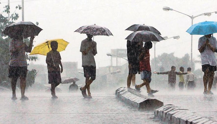 रविवार को महाराष्ट्र और उत्तर-पूर्व में हो सकती है भारी बारिश, दिल्ली-राजस्थान में धूल भरी आंधी की संभावना 