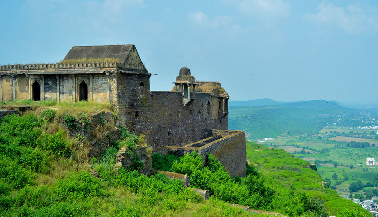 tourist places in madhya pradesh,best places to visit in madhya pradesh,top tourist destinations in madhya pradesh,famous tourist spots in madhya pradesh,explore madhya pradesh tourist attractions,must-visit places in madhya pradesh,madhya pradesh travel guide,discover the beauty of madhya pradesh,madhya pradesh tourism highlights,tourist spots and landmarks in madhya pradesh