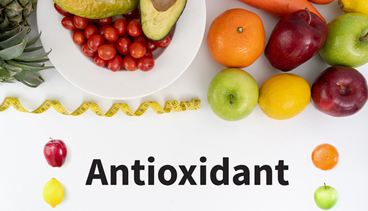 raisins,excess consumption,harmful effects,sugar content,tooth decay,weight gain,high calorie,high glycemic index,blood sugar levels,insulin resistance,digestive problems,diarrhea,gas and bloating,allergic reactions,sulfites,antinutrients,iron absorption,kidney stones,oxalates,safe consumption