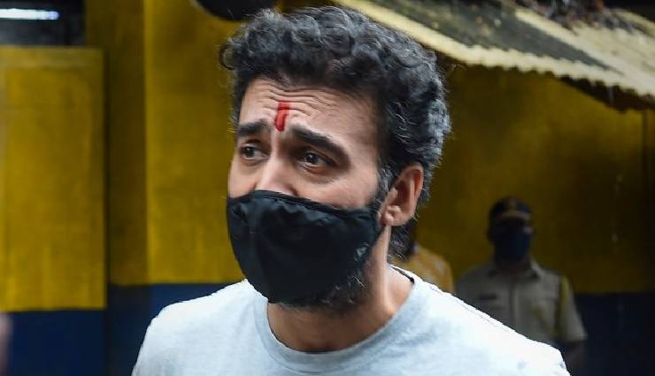raj kundra,Shilpa Shetty,mumbai airport,raj kundra biopic,raj kundra acting,raj kundra jail