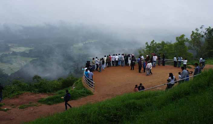 प्राकृतिक खूबसूरती का प्रतीक है - कूर्ग हिल स्टेशन coorg hill station,travel,holidays,hill station