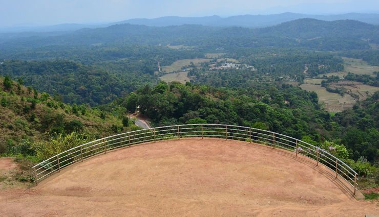 किसी ठंडी जगह की तलाश में हैं तो चले आइये कुर्ग, ये 8 पर्यटन स्थल देंगे घूमने का पूरा मजा tourist destinations in coorg,coorg travel,holidays in coorg