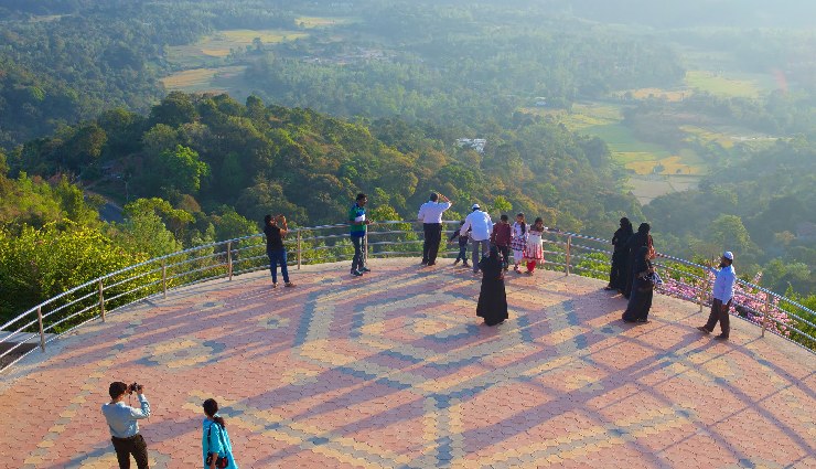 botanical gardens india,famous botanical gardens,lal bagh bangalore,ooty botanical garden,national botanical research institute,mughal gardens delhi,semmozhi poonga chennai,acharya jagadish chandra bose garden,agri-horticultural society kolkata,empress botanical garden pune,jawaharlal nehru tropical garden,raja’s seat garden madikeri,indian botanic gardens,gardens to visit india,indias botanical wonders