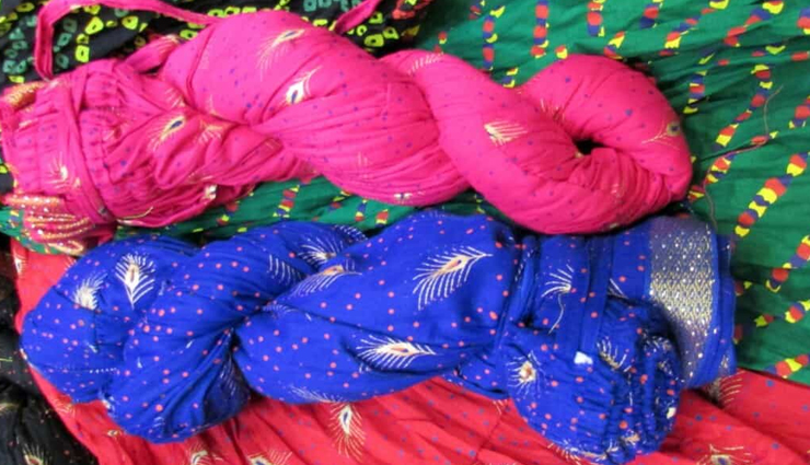 handicrafts of rajasthan,rajasthan,things to buy in rajasthan,katputli,block printing,bandhani,blue pottery,marble handicrafts