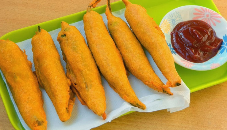 dal bati churma,laal maas,pyaz ki kachori,mirchi vada,gatte ki sabzi,kadhi,famous recipes of rajasthan,food of rajasthan,cuisines of rajasthan,rajasthan