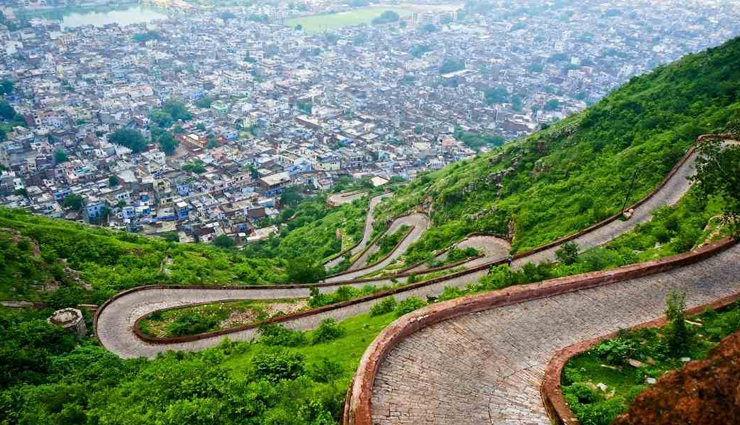 road trips to plan in rajasthan,rajasthan,road trips,delhi to jaipur,jaisalmer to jodhpur,udaipur to pushkar,chittorgarh to kumbhalgarh,udaipur to mount abu,jaipur to ranthambore,jaipur to alwar