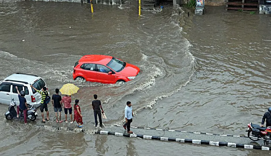 राजस्थान में भारी बारिश का खतरा, कई जिलों में स्कूल बंद, जानें आने वाले 3 दिनों के मौसम का हाल