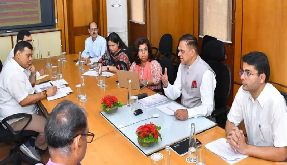 बैटरी एनर्जी स्टोरेज सिस्टम से कम होगी महंगी बिजली पर निर्भरता, ऊर्जा क्षेत्र को मजबूत बनाने पर मुख्य सचिव का जोर