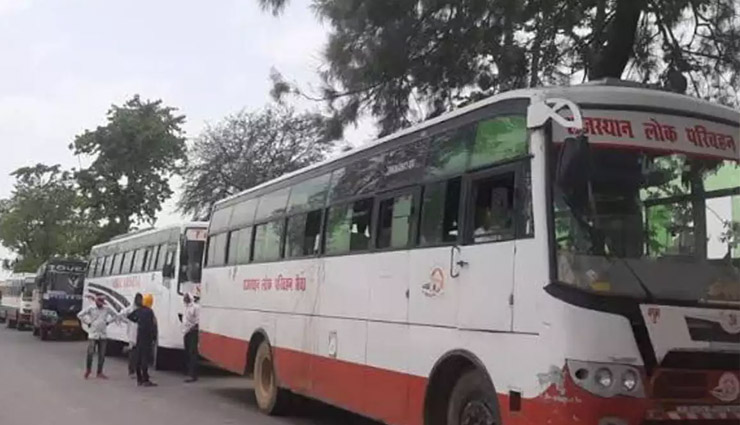 यूपी की बस पॉलिटिक्स में आया नया मोड़, योगी के मंत्री ने अब कांग्रेस पर लगाया ये आरोप