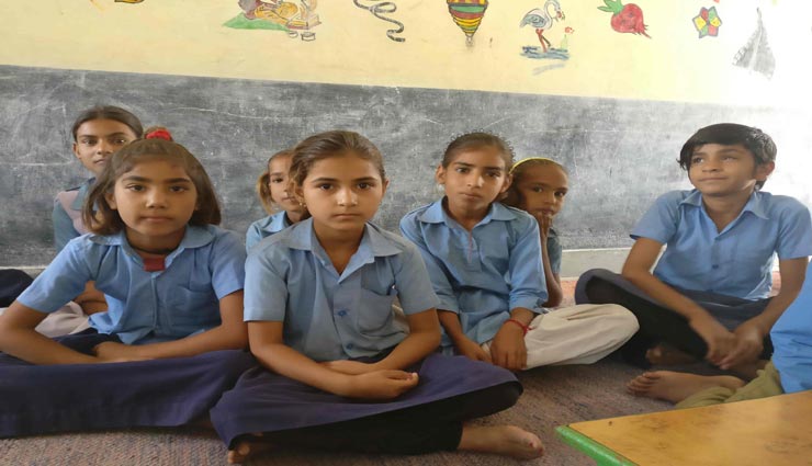 स्कूलों की खस्ता हालत के बीच राजस्थान में होने जा रही 10662 कम्प्यूटर शिक्षकों की भर्ती, उपलब्ध ही नहीं बिजली-कम्प्यूटर-इंटरनेट