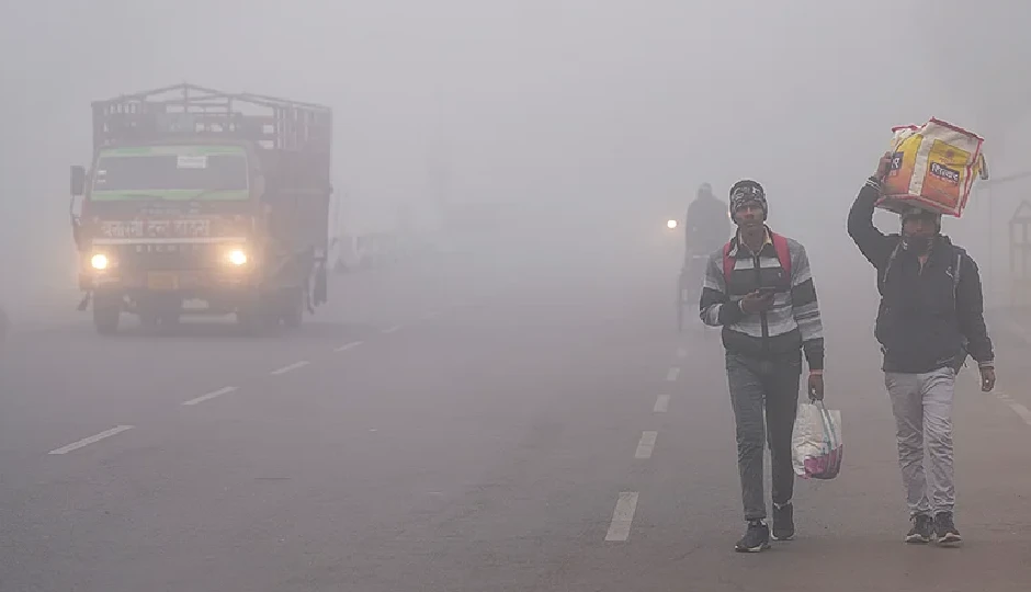 Rajasthan Weather: लूणकरणसर में तापमान लुढ़ककर 0.3 डिग्री तक पहुंचा, बर्फीली हवाओं से बदला प्रदेश का मिजाज, रेगिस्तान में बढ़ी कड़ाके की ठंड