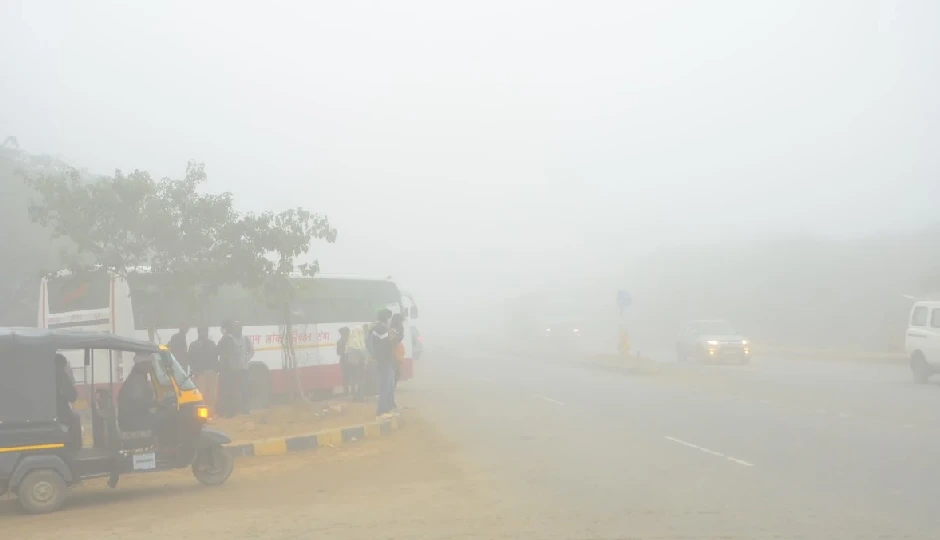 राजस्थान में कड़ाके की ठंड के बीच बारिश का अलर्ट, मावठ से गिर सकता है तापमान, जानें जिलेवार हाल