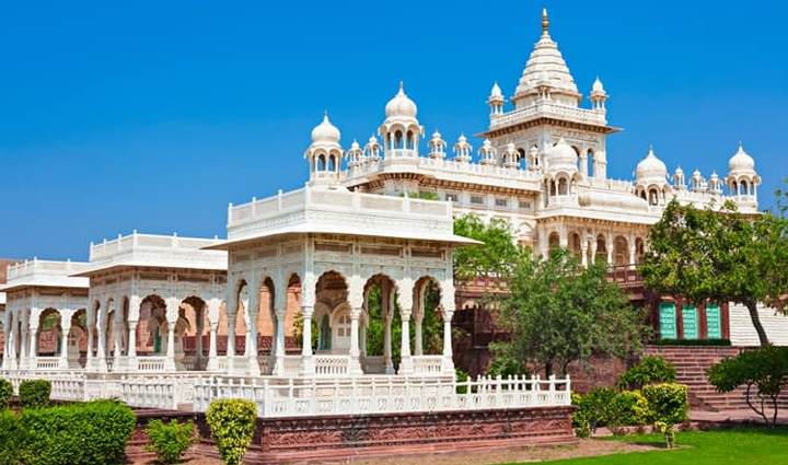 holidays in the blue city of rajasthan visit the majestic palaces and forts with camel safari,holiday,travel,tourism,rajasthan tourism,tourist places in rajasthan,jodhpur,holidays in jodhpur,tourist places in jodhpur,places to visit in rajasthan blue city jodhpur,rajasthan tourist places in hindi