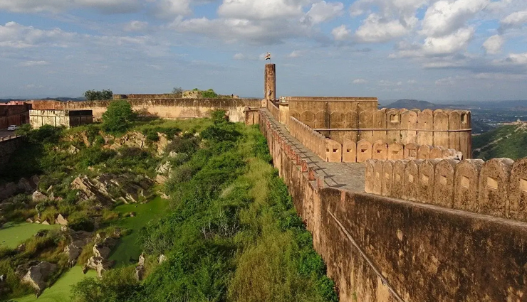 the architecture of these 8 forts of rajasthan wins everyones heart must visit them,holiday,travel,tourism