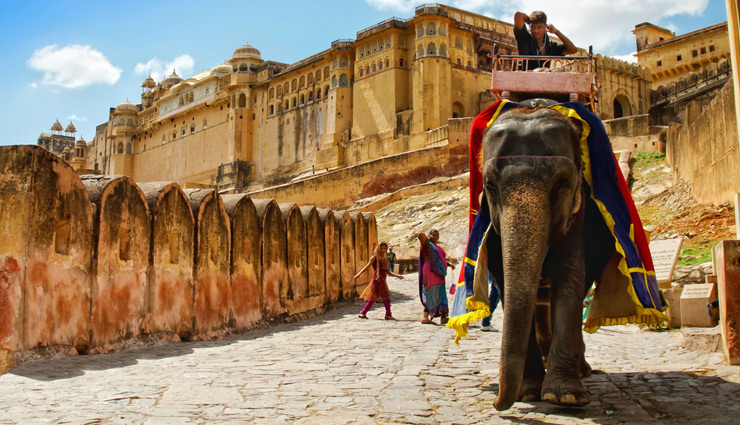 bollywood-inspired honeymoon destinations,indian honeymoon locations,jammu & kashmir honeymoon,rajasthan honeymoon spots,himachal pradesh honeymoon,leh ladakh honeymoon,kerala honeymoon destinations,romantic getaways in india,bollywood filming locations,iconic bollywood destinations,honeymoon travel in india,indian cinematic landscapes,romantic experiences in india,cultural exploration,adventure and romance,houseboat stay in kerala,backwaters of kerala,scenic beauty of kerala,winter honeymoon destinations,indian tourism attractions